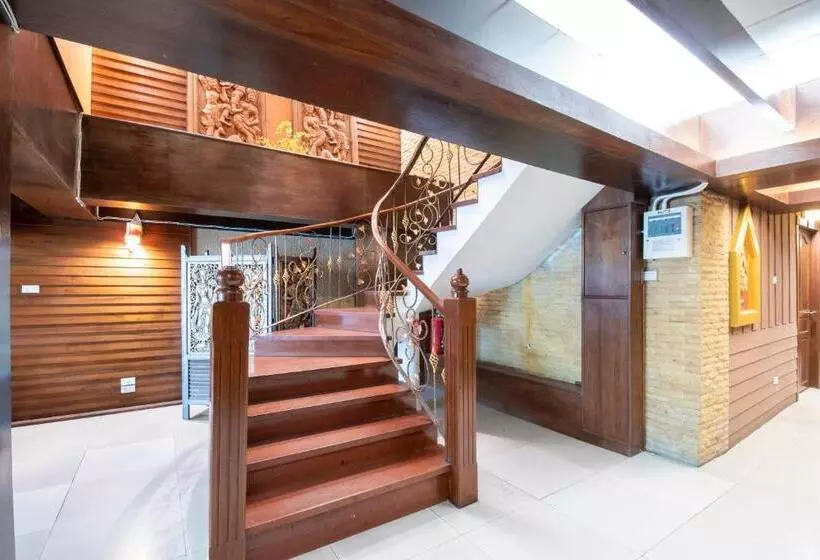 Отель Sira Boutique