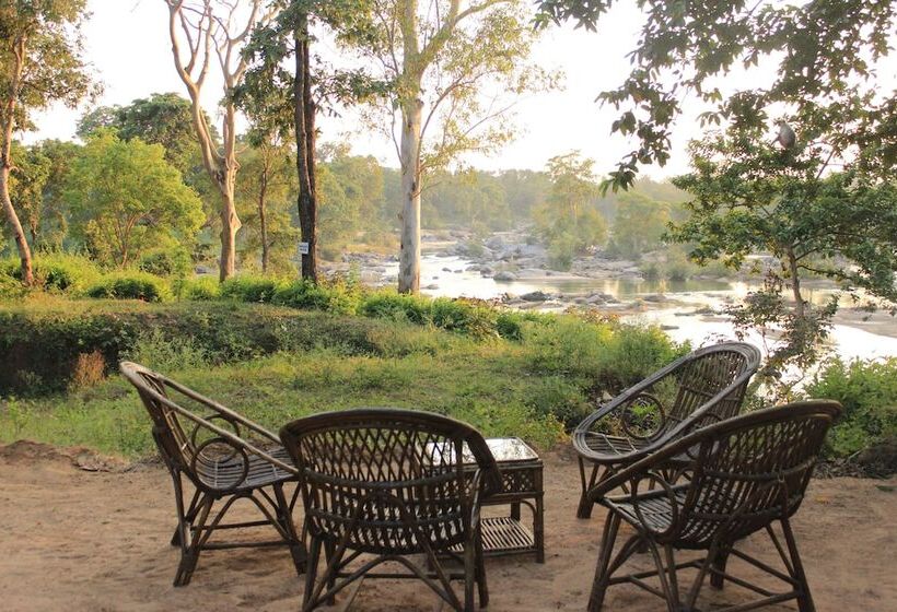 בית מלון כפרי Wild Chalet Resort