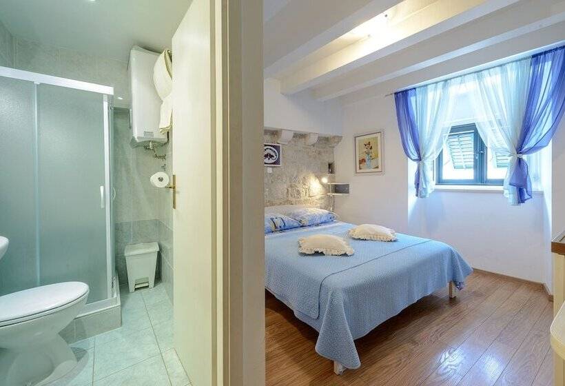 Studio Apartments Stradun