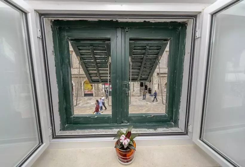 Studio Apartments Stradun