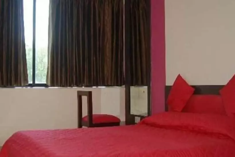 Tisha Apartment