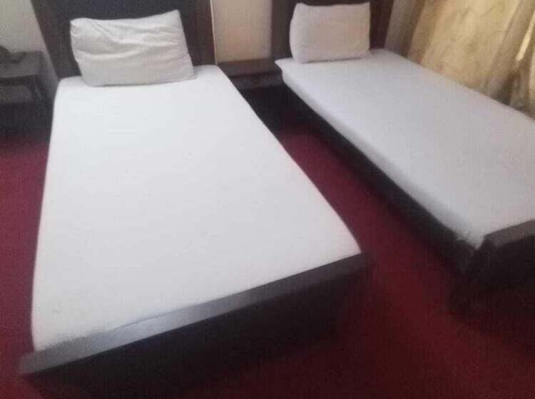 Al Azam Hotel & Restaurant