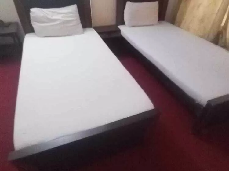 Al Azam Hotel & Restaurant