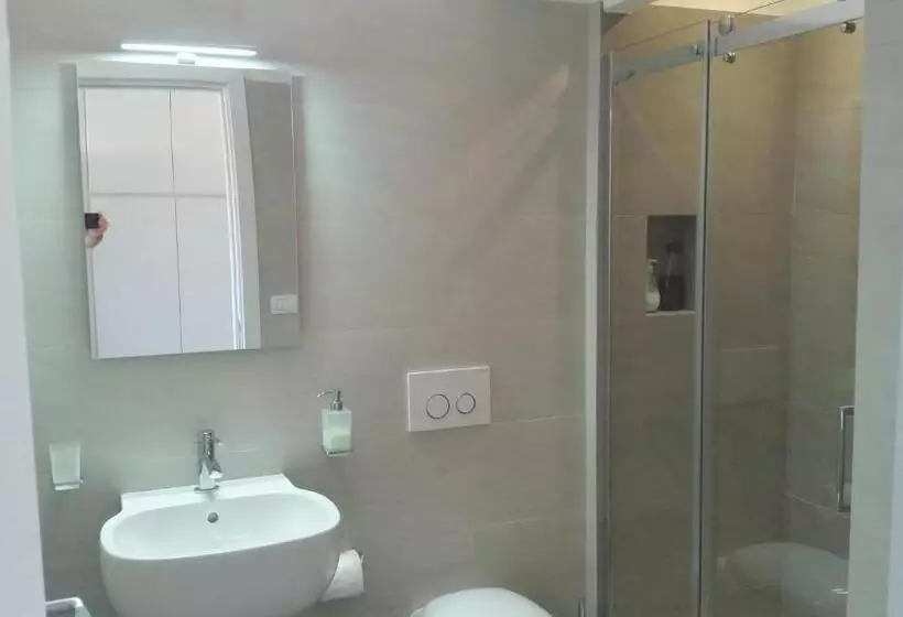 B&b Unique