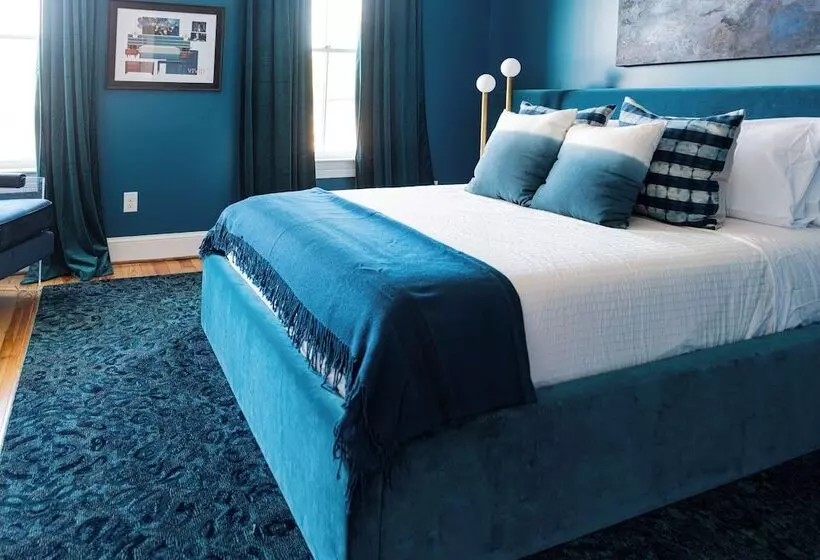 تختخواب و صبحانه The Historic Magnolia House