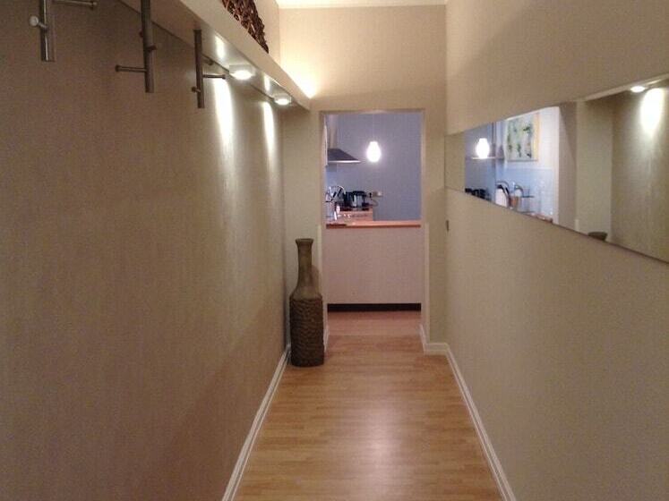 Living Am Carlsplatz