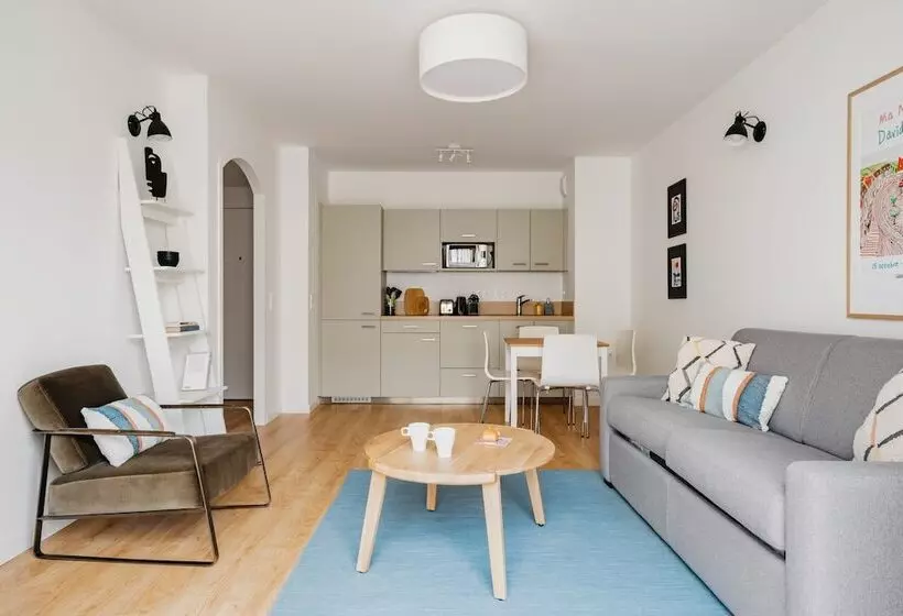 Edgar Suites Châtillon