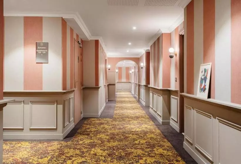 Edgar Suites Châtillon