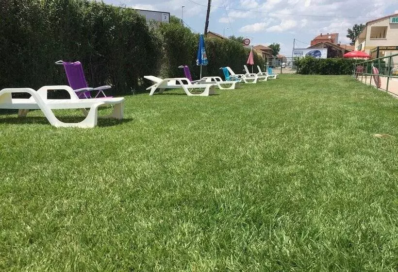 Hostal El Delfin Verde