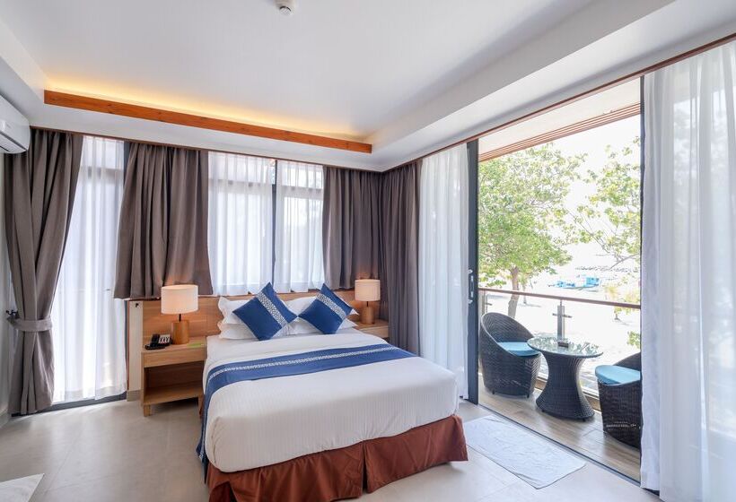 هتل Ayala Ocean View