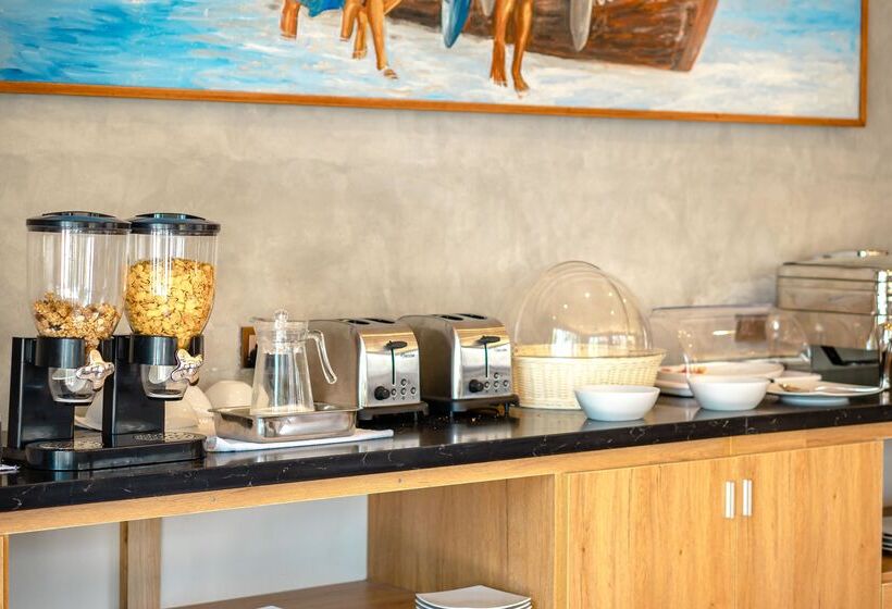 هتل Ayala Ocean View