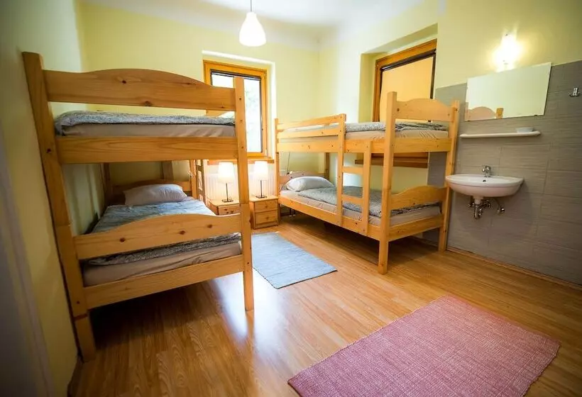 هتل Rooms Kozmus