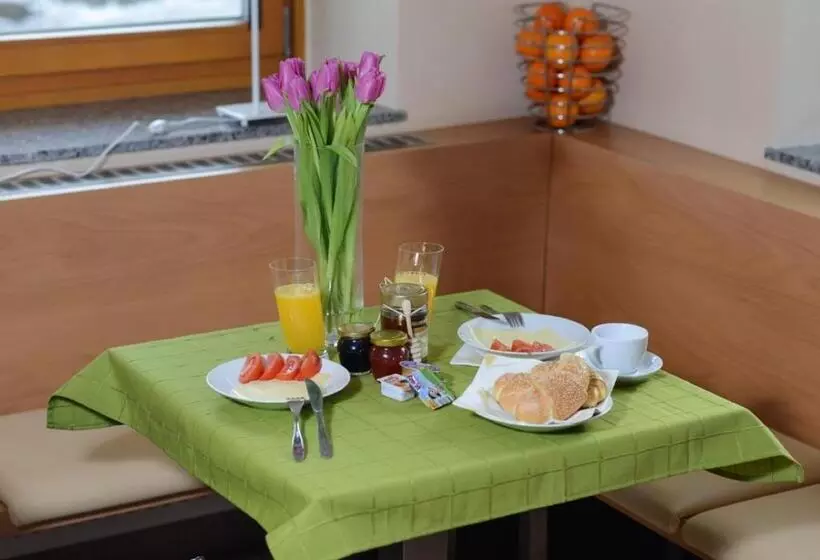 هتل Rooms Kozmus