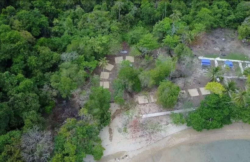 Hotelli Tropical Eco Camping