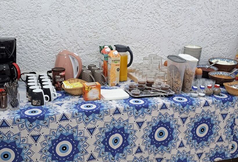 پانسیون Almira Inn