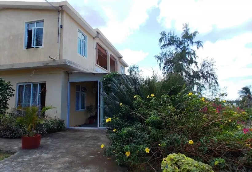 پانسیون Le Macoua Guest House