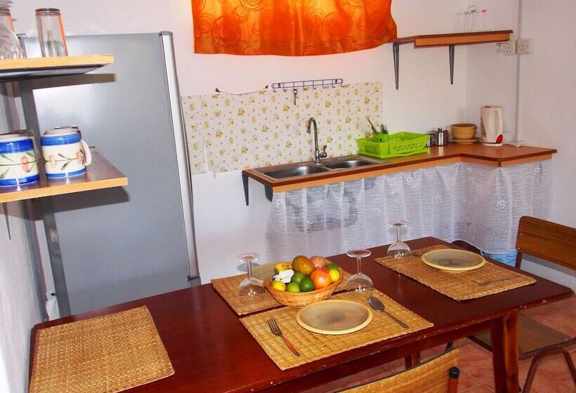 Пансион Le Macoua Guest House