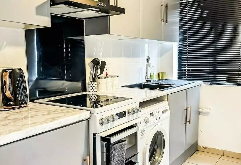 レジデンス Stunning 3 Bed House In London With Free Parking