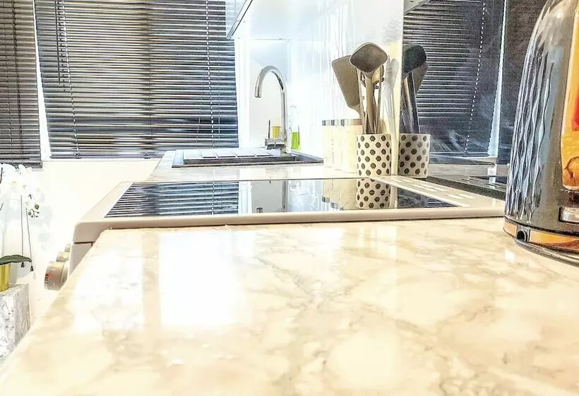 レジデンス Stunning 3 Bed House In London With Free Parking