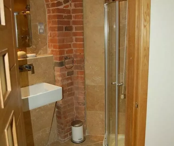 The Hyde Dovecote Kinver, Pet Friendly Holiday Let