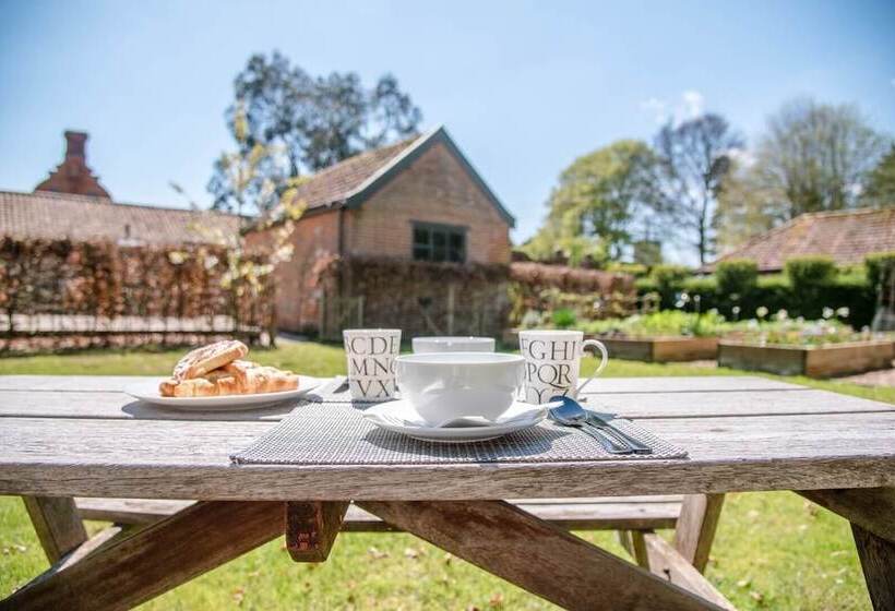 The Loose Box, Sudbourne