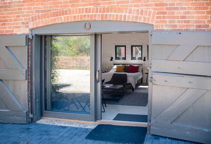 The Loose Box, Sudbourne