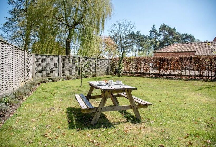 The Loose Box, Sudbourne