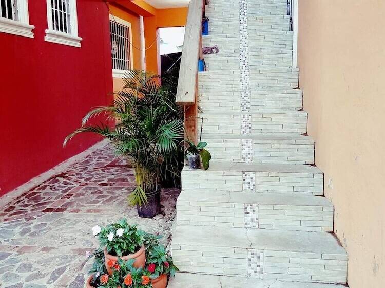 تختخواب و صبحانه El Cachimbo De Mama