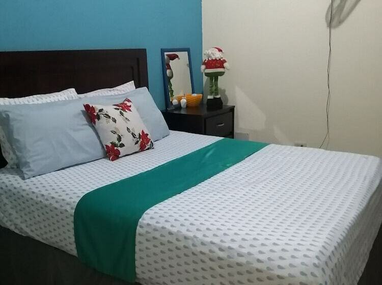 تختخواب و صبحانه El Cachimbo De Mama