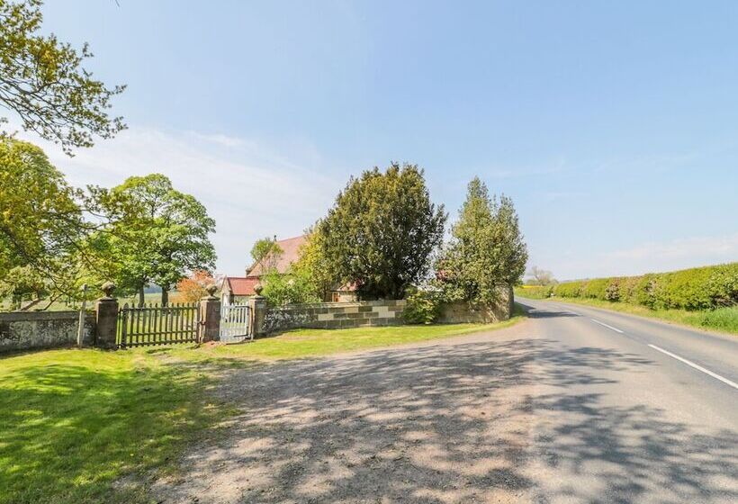 Fenwick Retreat At Fenwick Lodge