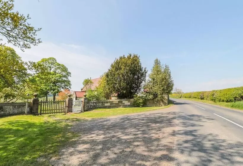 Fenwick Retreat At Fenwick Lodge