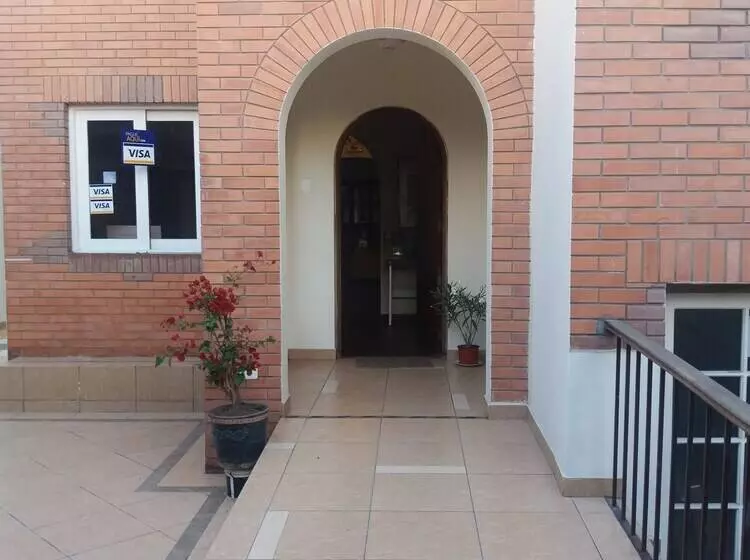 Global Family Backpackers Hostel