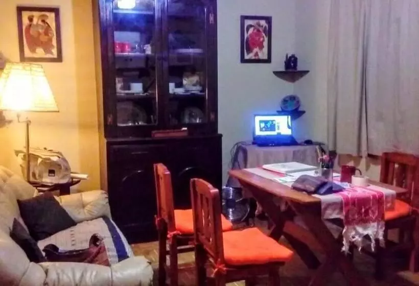 مسافرخانه Residencia Ichik Y Residencia Nha