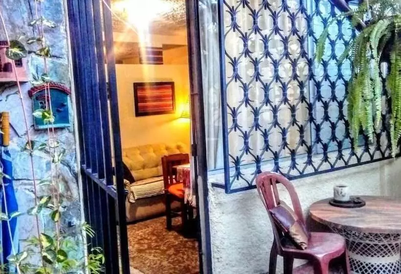 مسافرخانه Residencia Ichik Y Residencia Nha