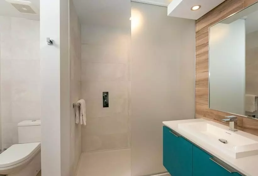 هتل Marketplace Suites