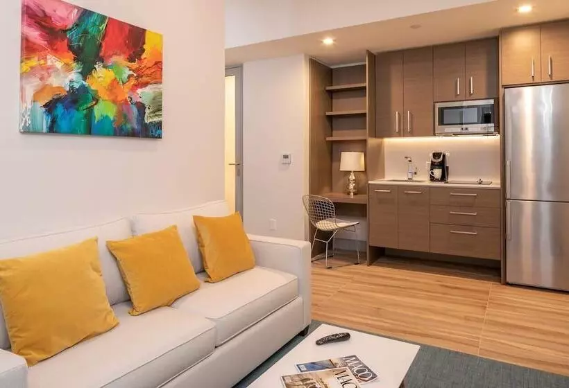 هتل Marketplace Suites