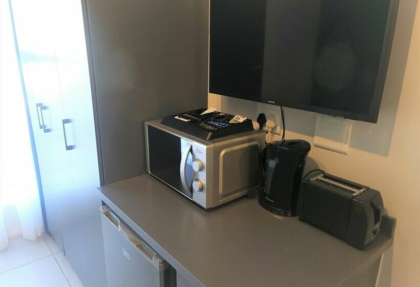 ホテル Mint Express Melrose View