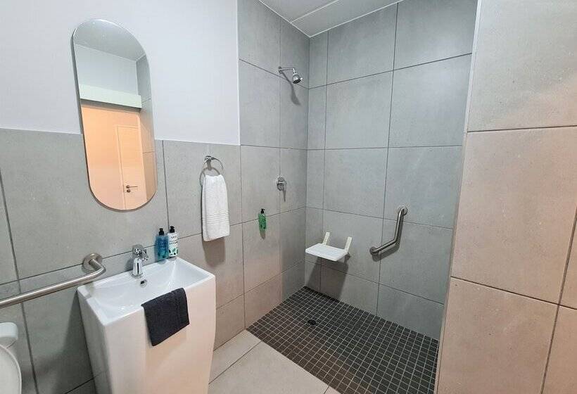 ホテル Mint Express Melrose View