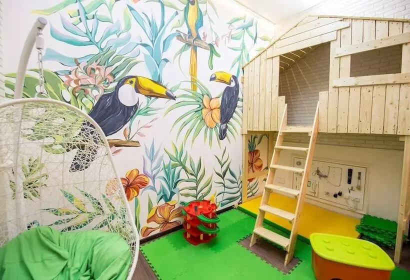 Mini Hotel Artist On Baumanskaya   Hostel