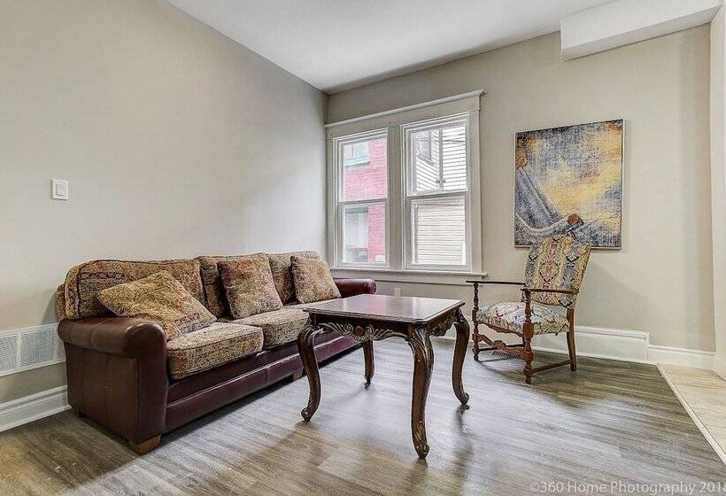 بنسيون Downtown Travelers Home