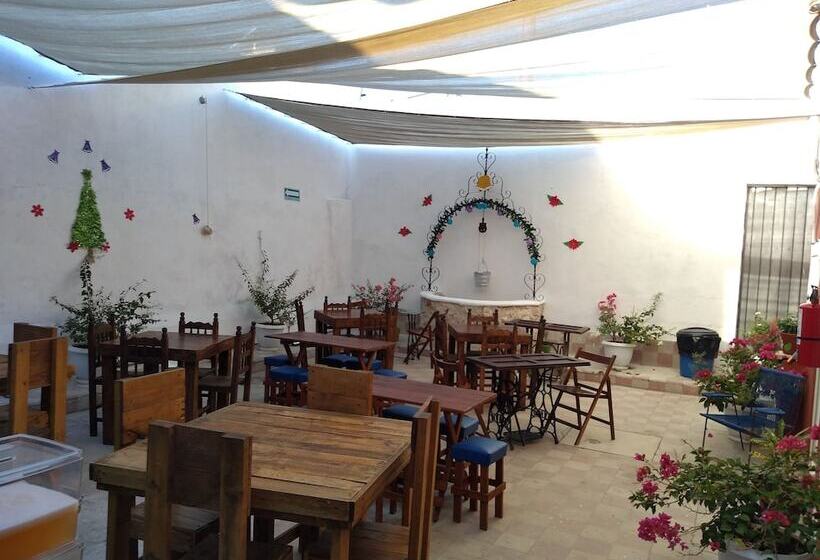 بنسيون La Casona Mérida