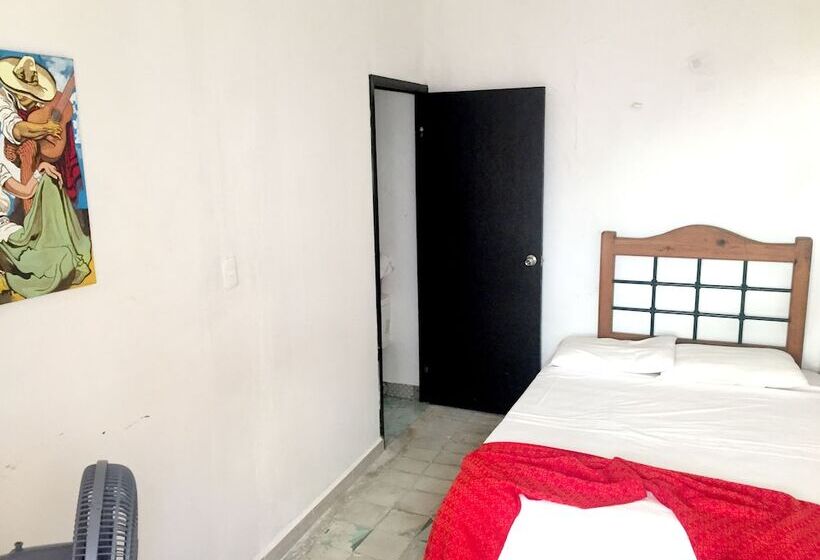 بنسيون La Casona Mérida