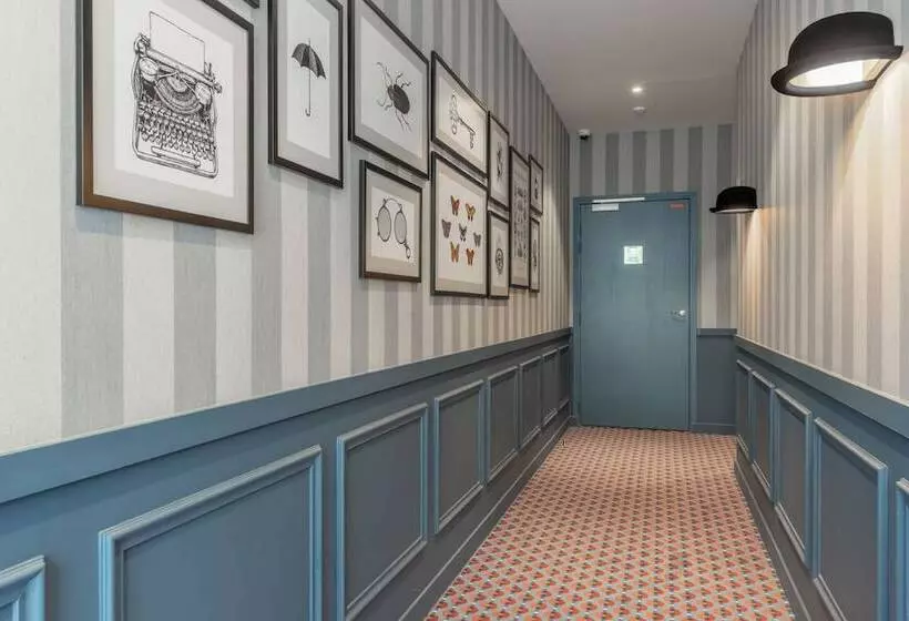 Residenssi Edgar Suites Levallois – Jules Verne