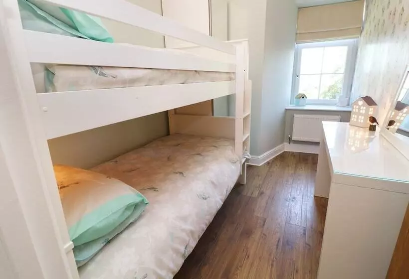 Ty Ffarm At Gellilwch