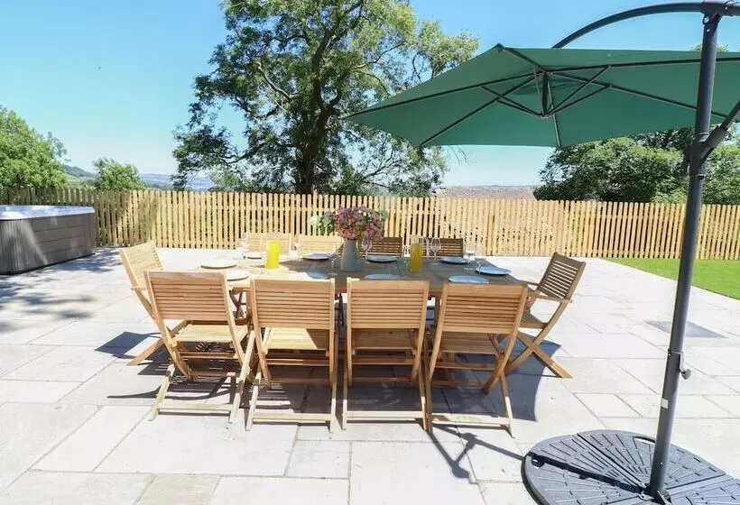 Ty Ffarm At Gellilwch