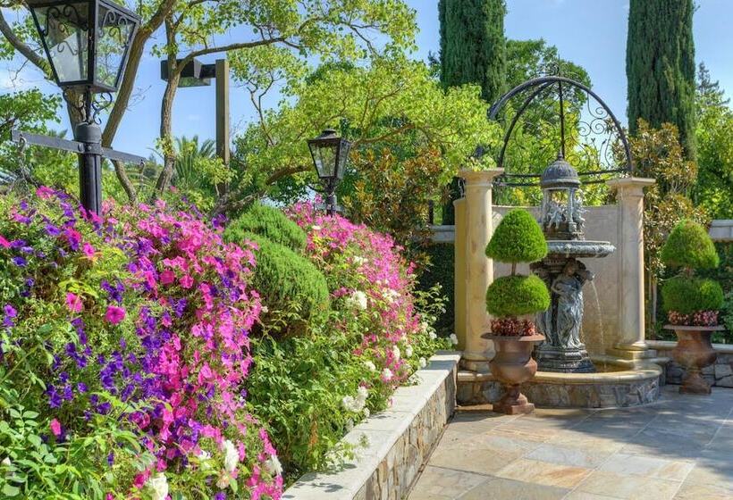 تختخواب و صبحانه Arden Hills