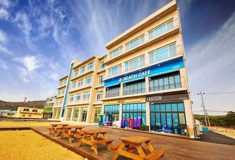 Eulwangri Elim Beach Zone Pension