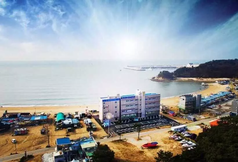 Eulwangri Elim Beach Zone Pension