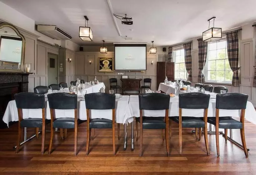 簡易ホテル The Alma