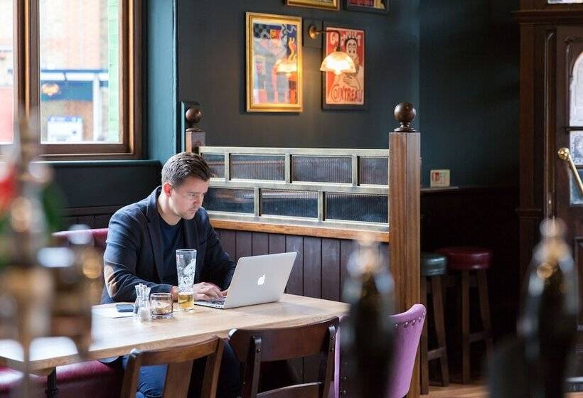 فندق فئة نجمة واحدة The Alma